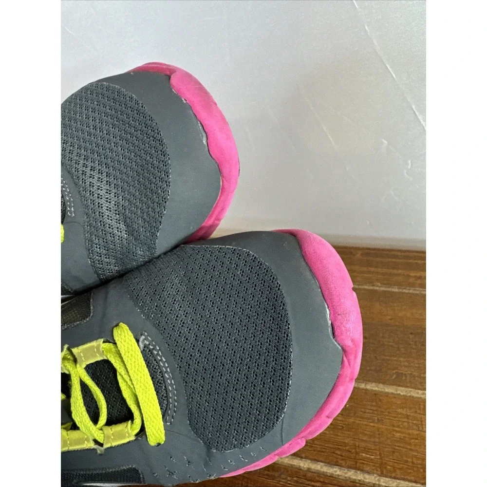 Nike Free Run 3‎ Size Girl's 5.5 Y Gray/Pink 512098–036 Running Shoes